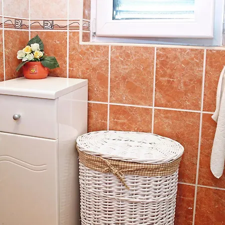 Seaside House Sali, Dugi Otok - 16128 בית נופש *
